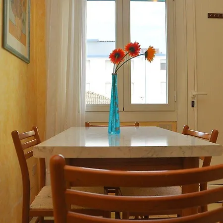 Peaceful Few Steps From The Center * 비비오네