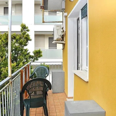 아파트 Peaceful Few Steps From The Center