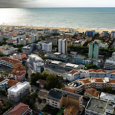 Peaceful Few Steps From The Center Bibione