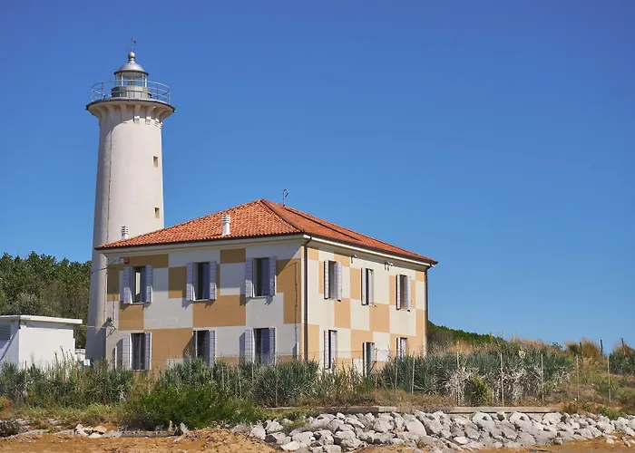 Peaceful Few Steps From The Center Lägenhet *